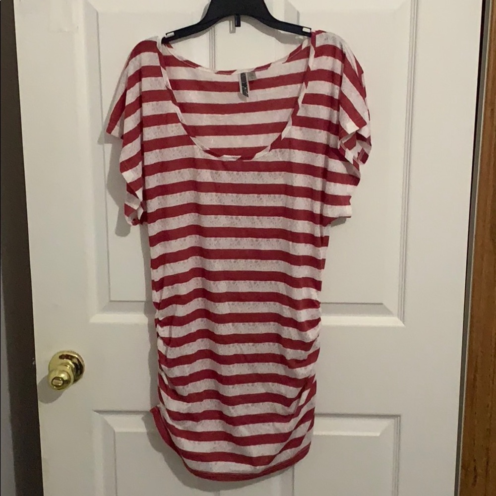 Women’s sleeveless blouse